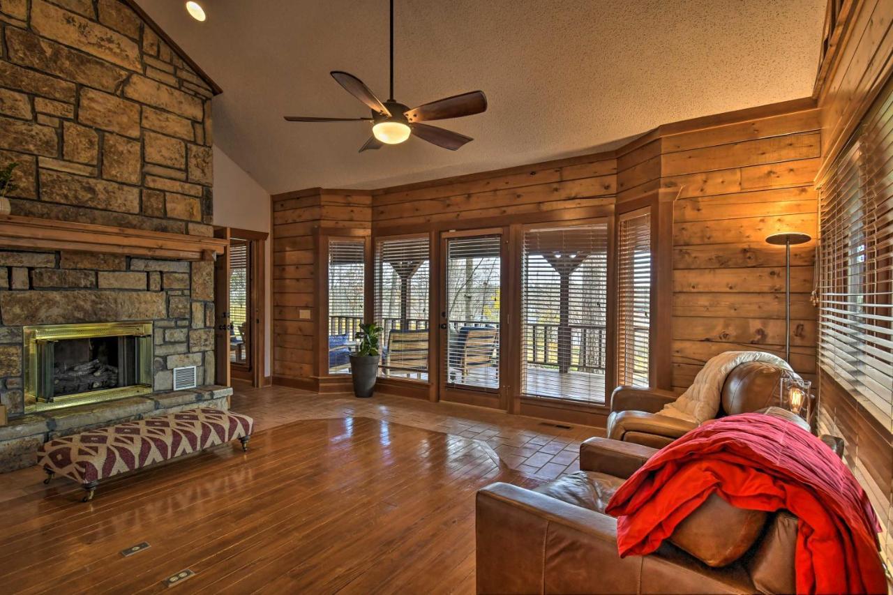 Hilltop Hot Springs Log Cabin With Hot Tub And Grill! Eksteriør billede
